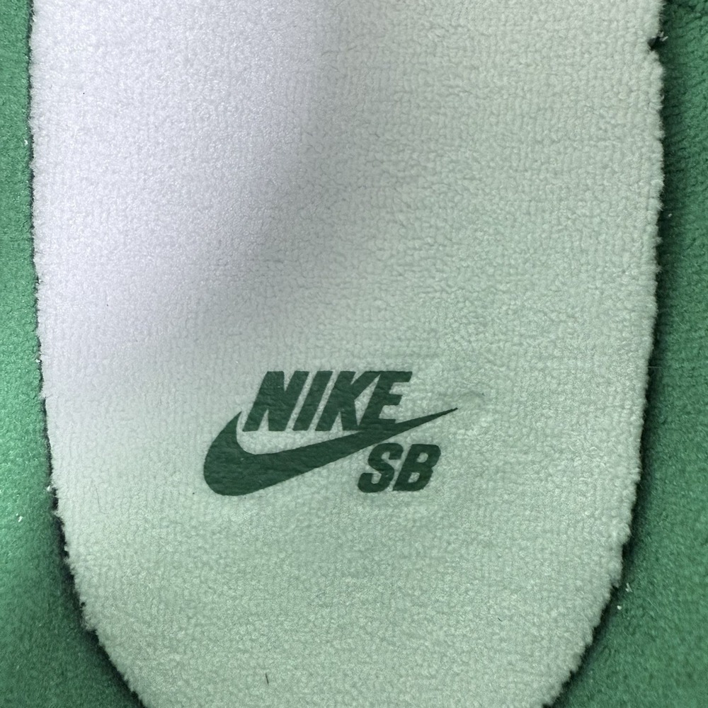 Nike Heritage Vulc SB Lucky Green Gum Sneakers Retro CD5010-101 Mens Size 12 - Picture 13 of 14
